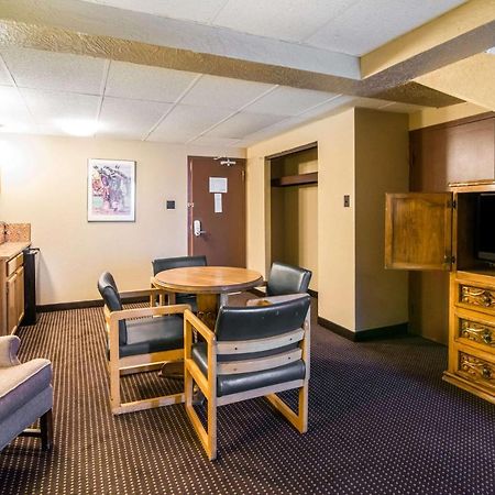 Quality Inn Taos Buitenkant foto